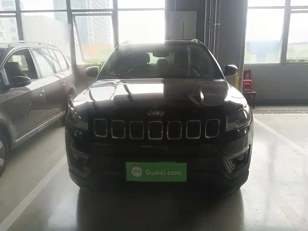 Jeep Compass — миниатюра 3