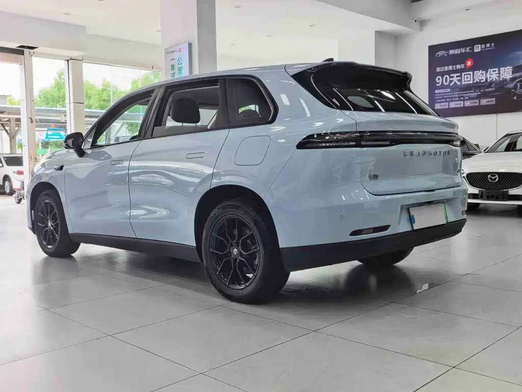 Leapmotor Leapmotor C10 — миниатюра 9