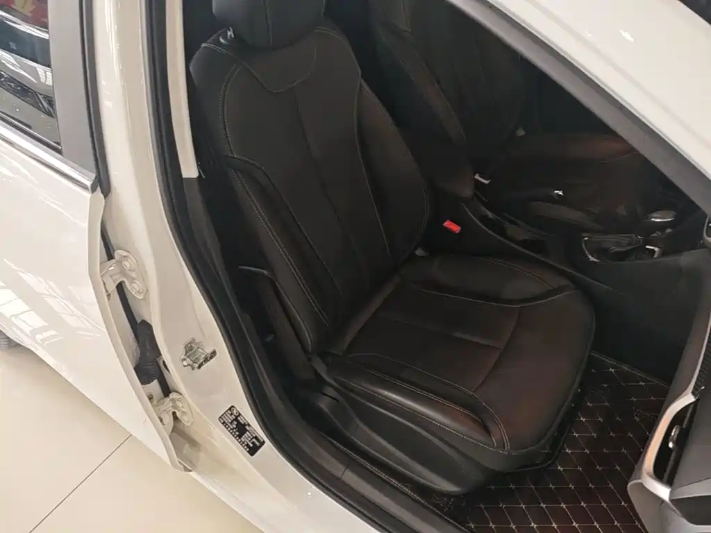 Buick Excelle — миниатюра 25