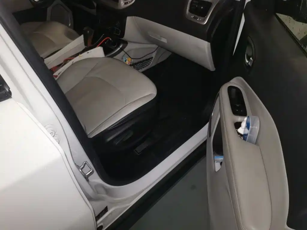 Jeep Compass — миниатюра 19
