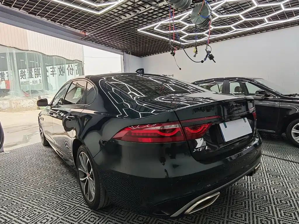 Jaguar XFL — миниатюра 8