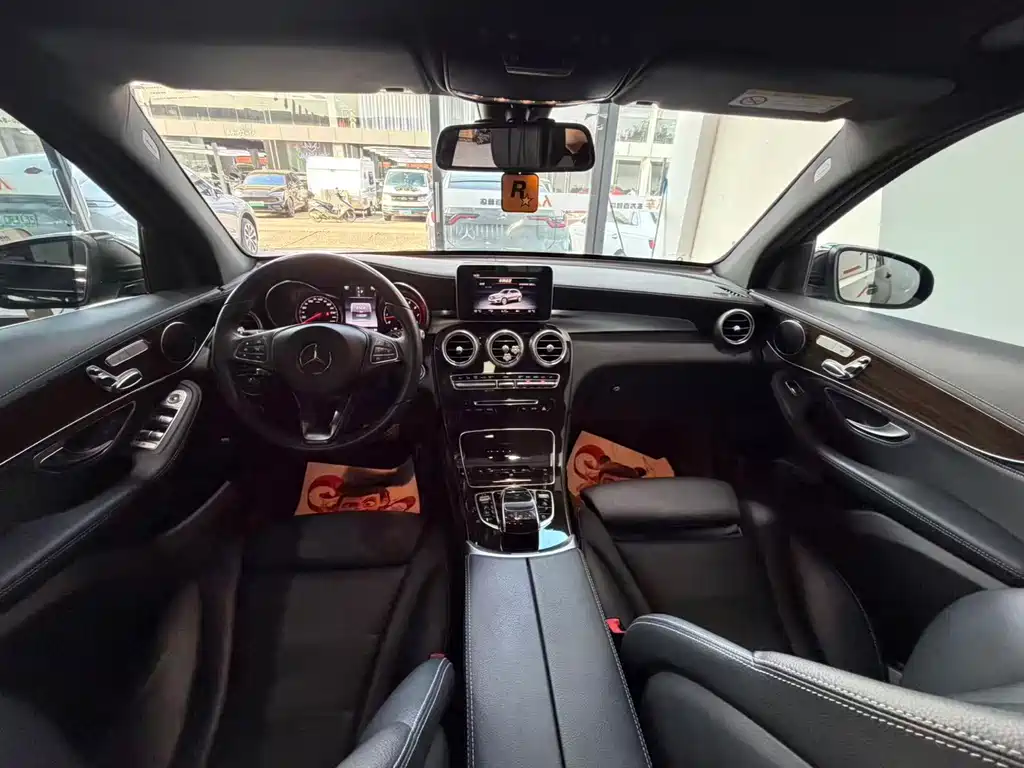 Mercedes-Benz GLC — миниатюра 36