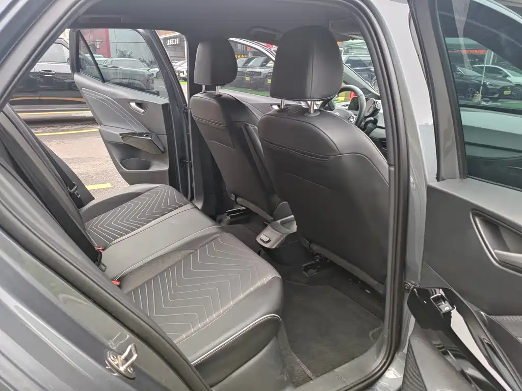 Volkswagen ID.3 — миниатюра 12