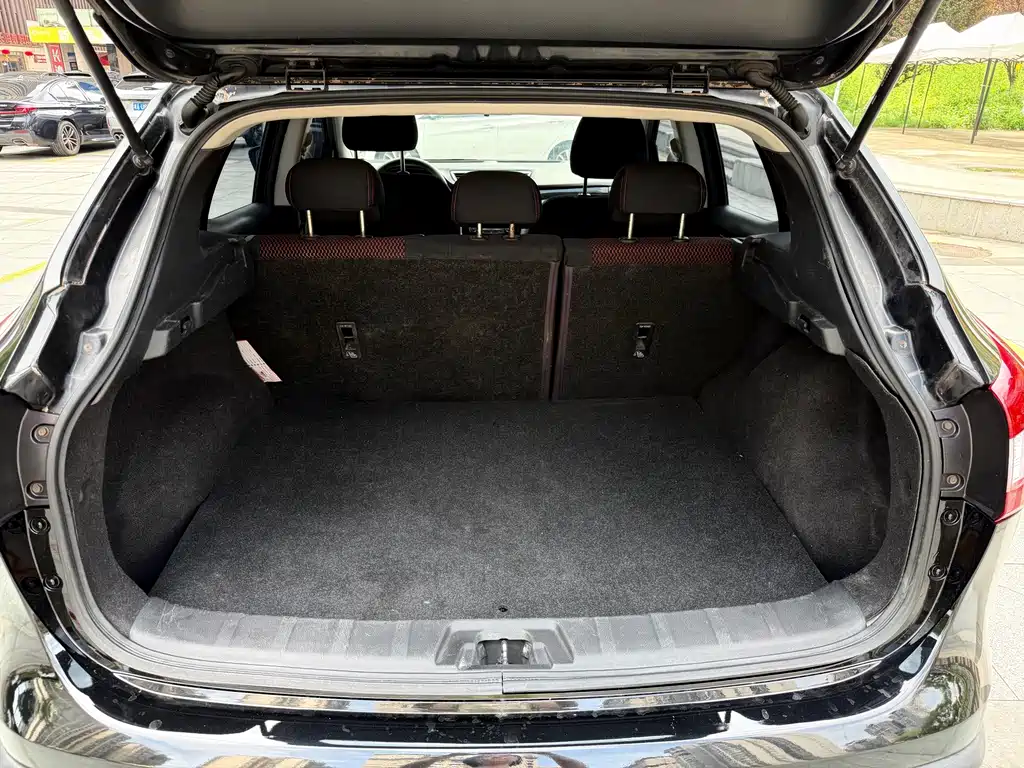Nissan Qashqai — миниатюра 13