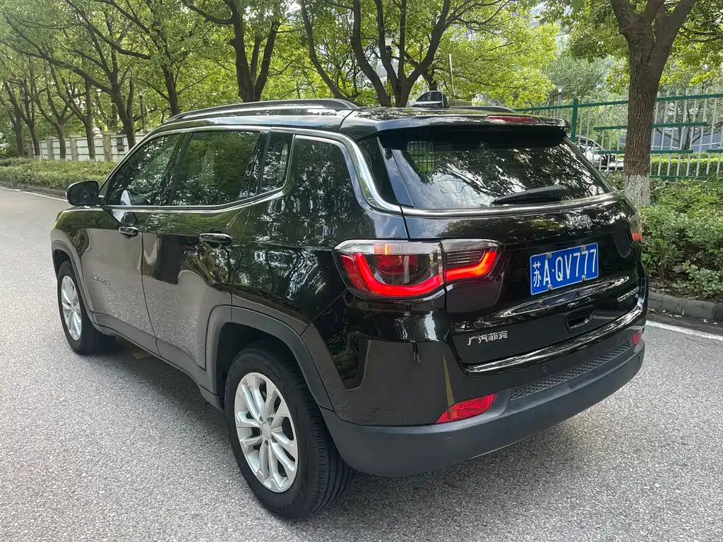 Jeep Compass — миниатюра 15