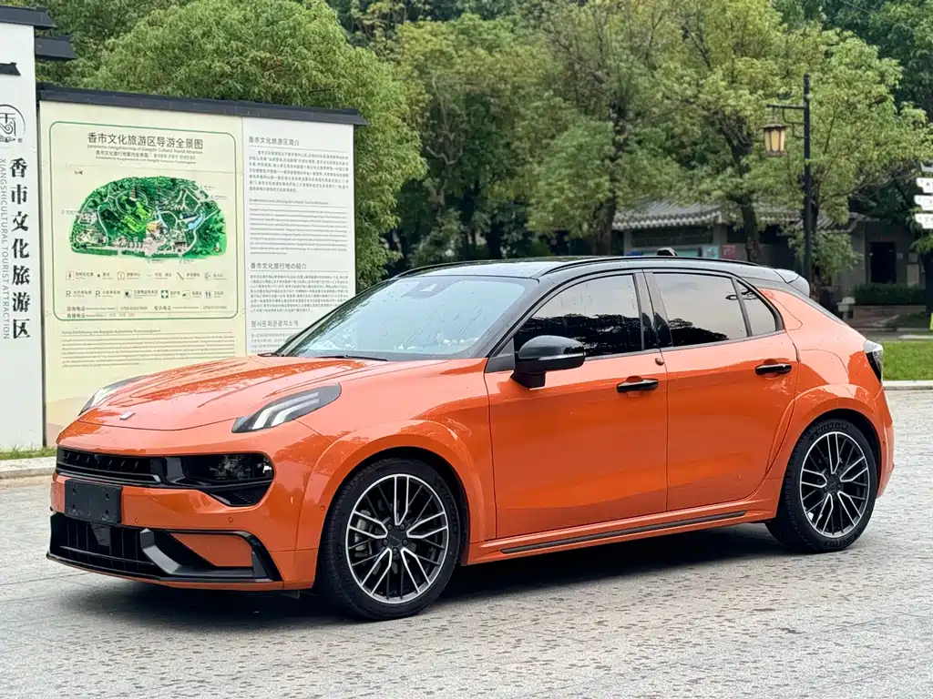Lynk & Co 02 Hatchback