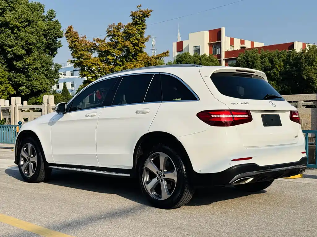 Mercedes-Benz GLC — миниатюра 5