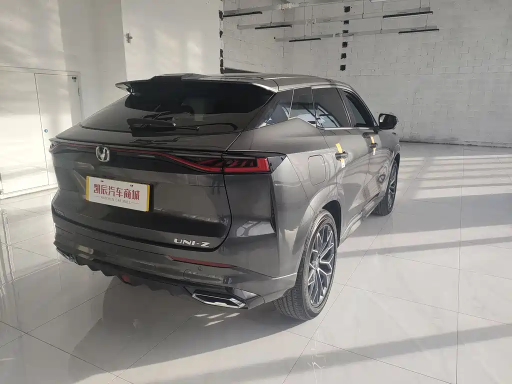 CHANGAN UNI Z NEW ENERGY