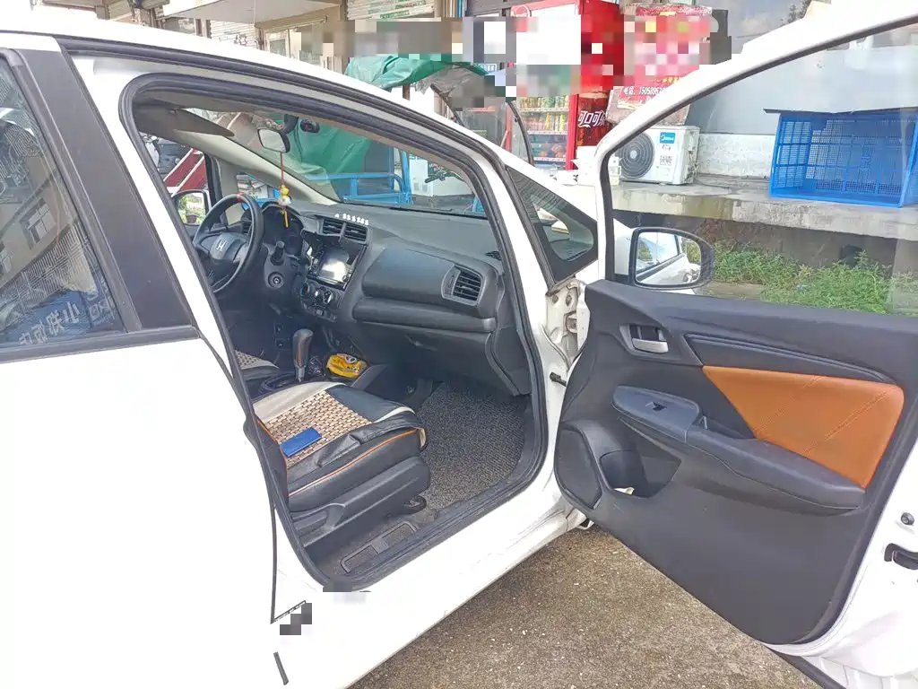 Honda Fit — миниатюра 19