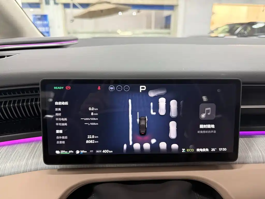 XPeng X9 — миниатюра 15