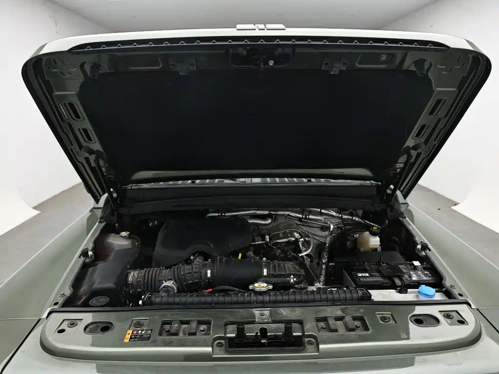 212 212 T01 — миниатюра 16