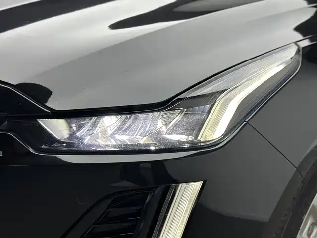 Cadillac CT5 — миниатюра 8