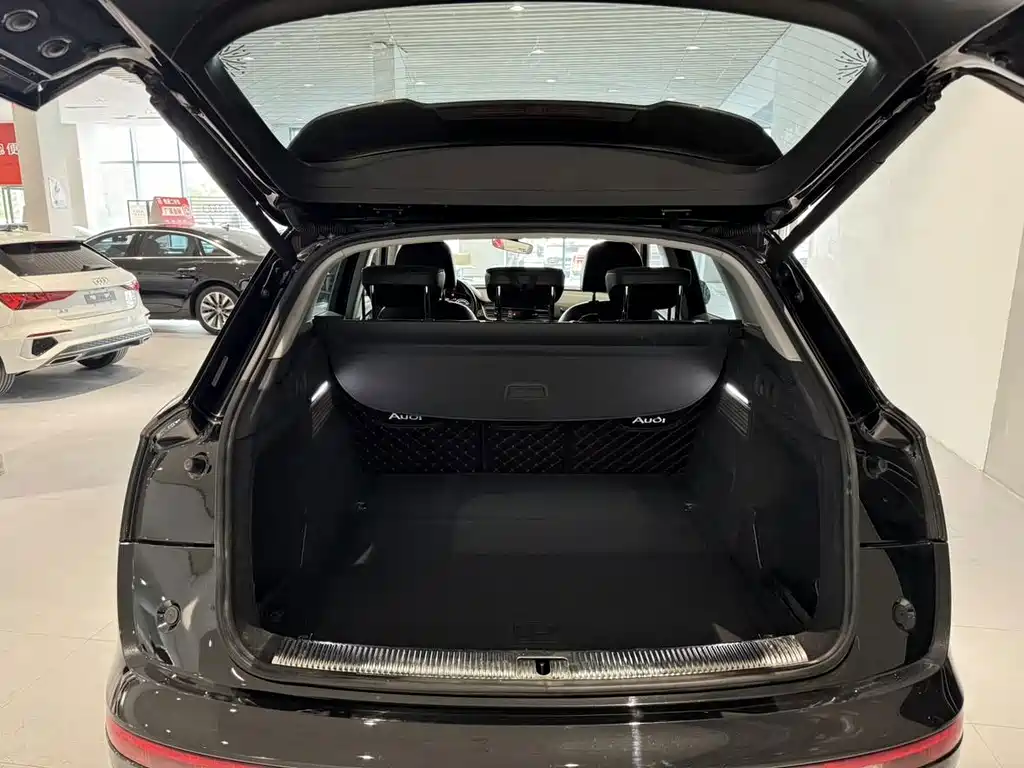 Audi Q5L — миниатюра 5