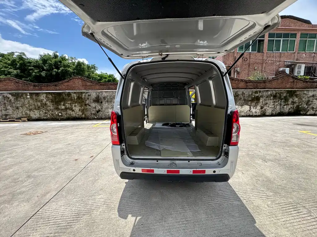 Wuling Wuling EV50 — миниатюра 15