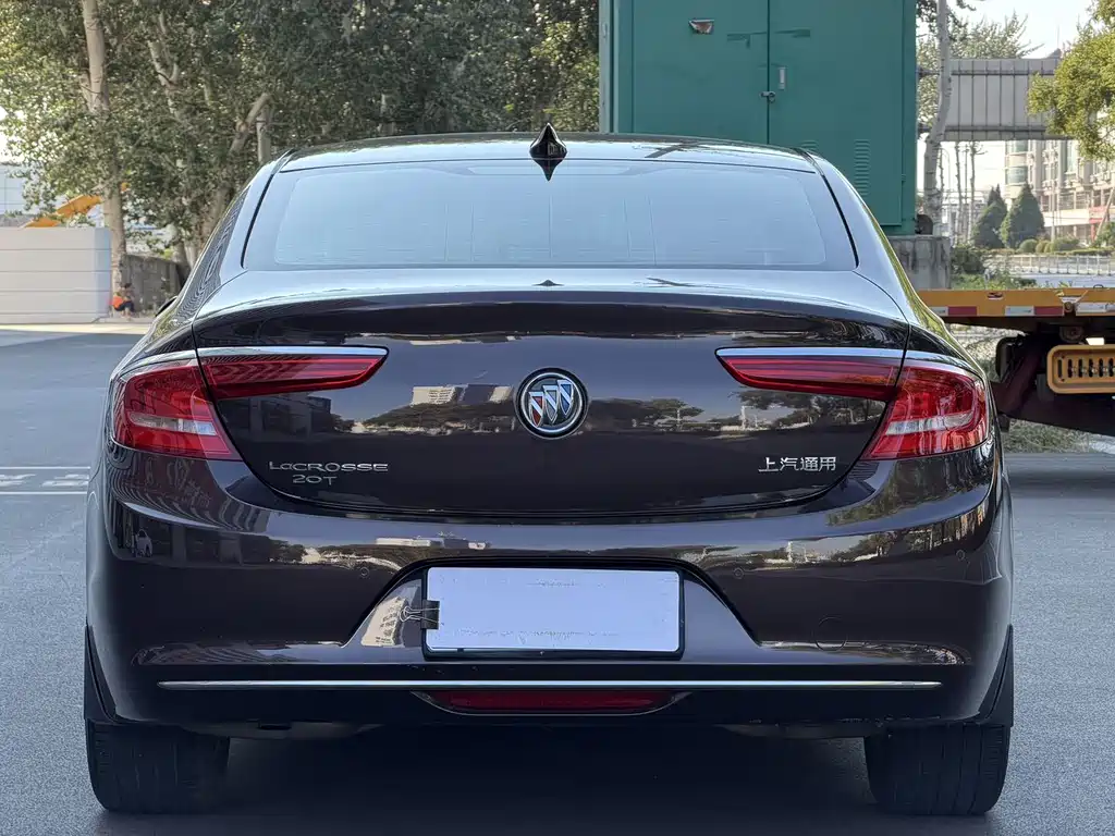 Buick LaCrosse — миниатюра 5