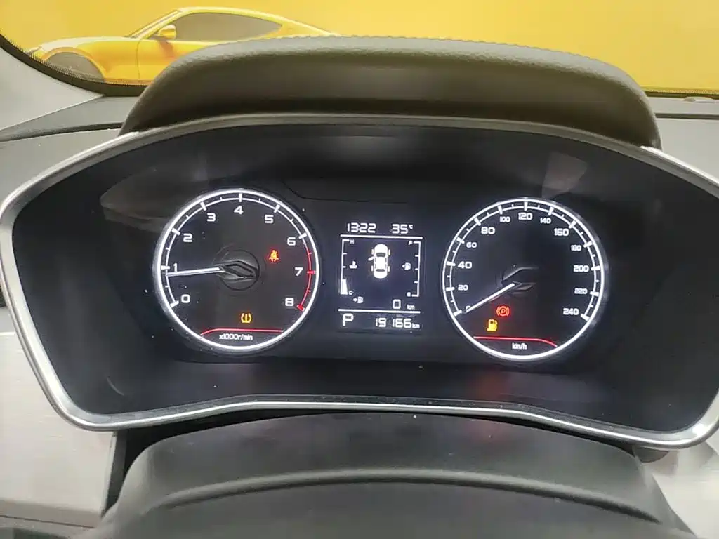 Geely Binyue — миниатюра 12