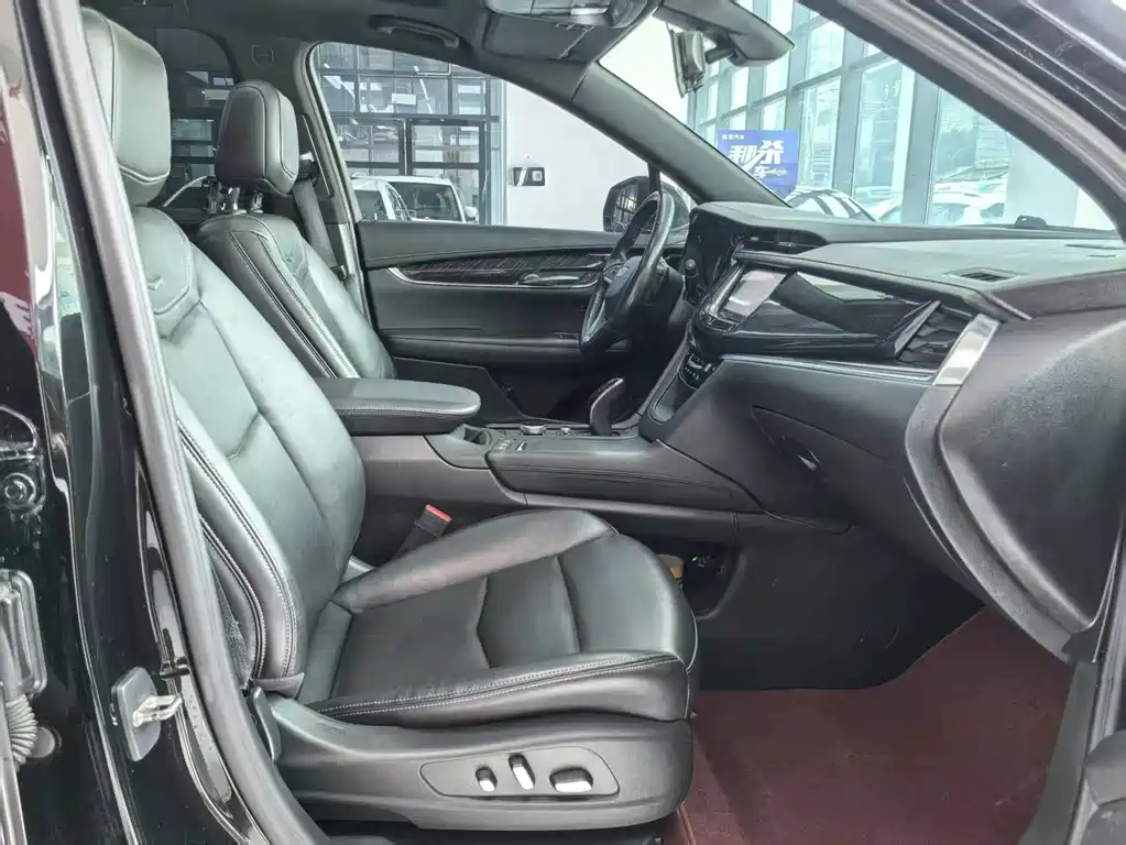 Cadillac XT6 — миниатюра 11