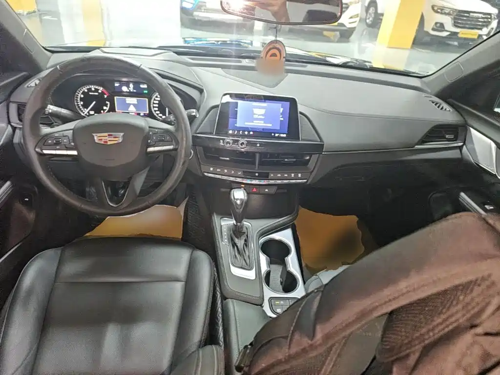 Cadillac CT4 — миниатюра 10