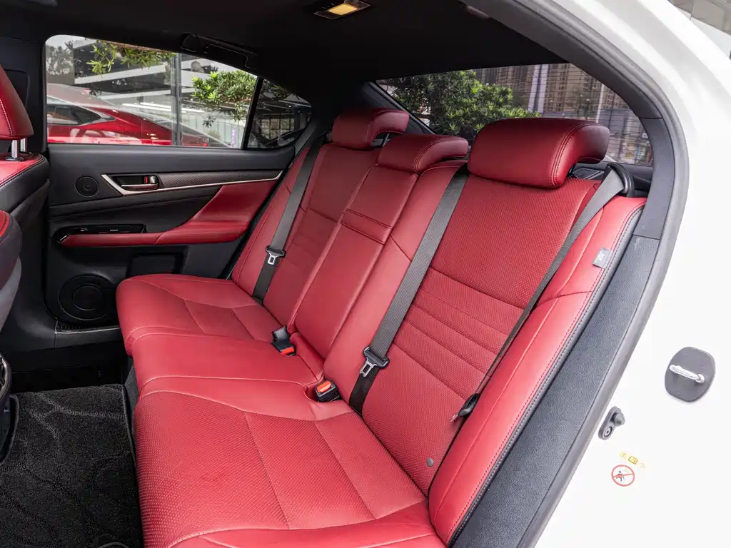 Lexus GS — миниатюра 12