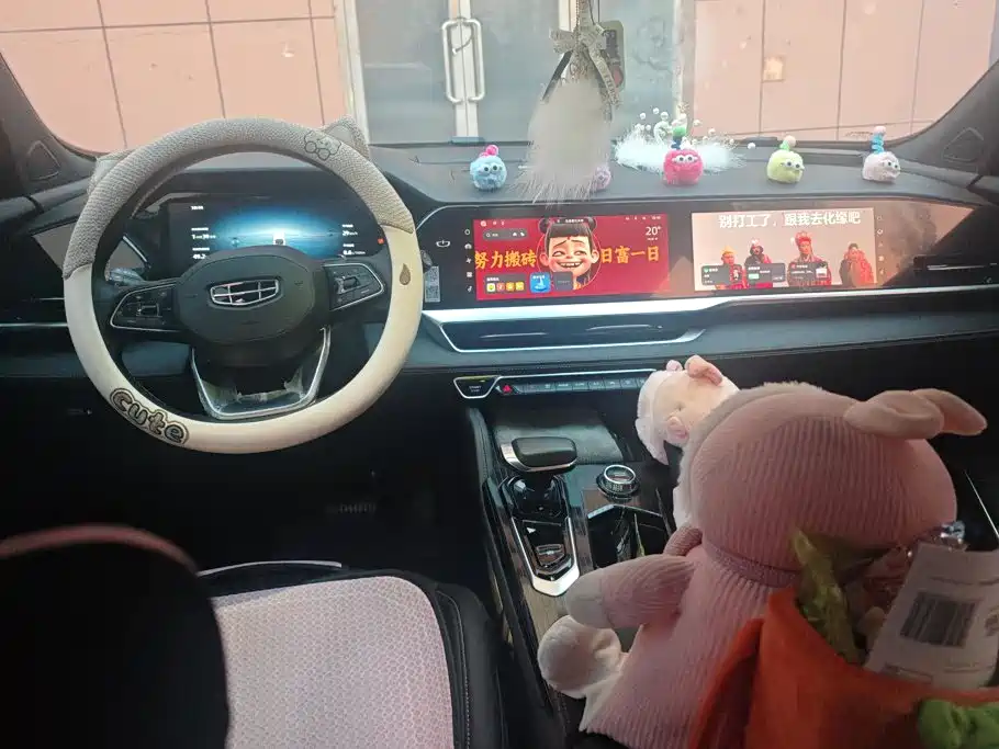 Geely Xingyue L — миниатюра 12