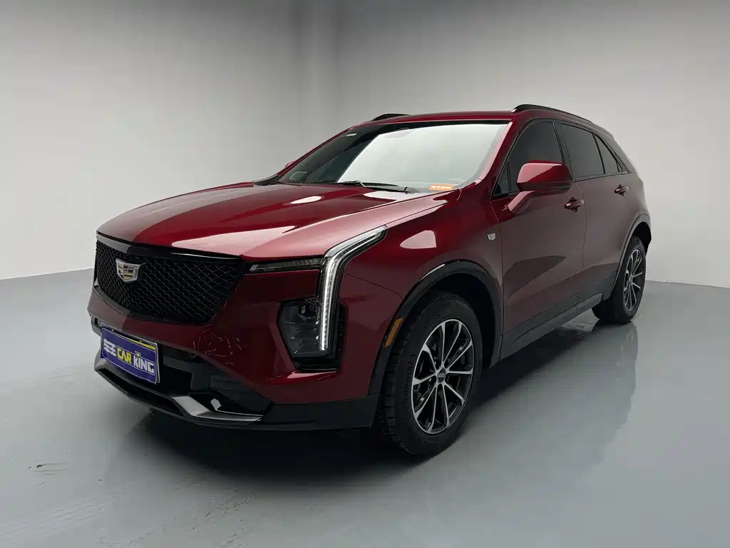 CADILLAC XT4