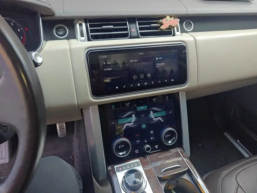 Land Rover Range Rover — миниатюра 6