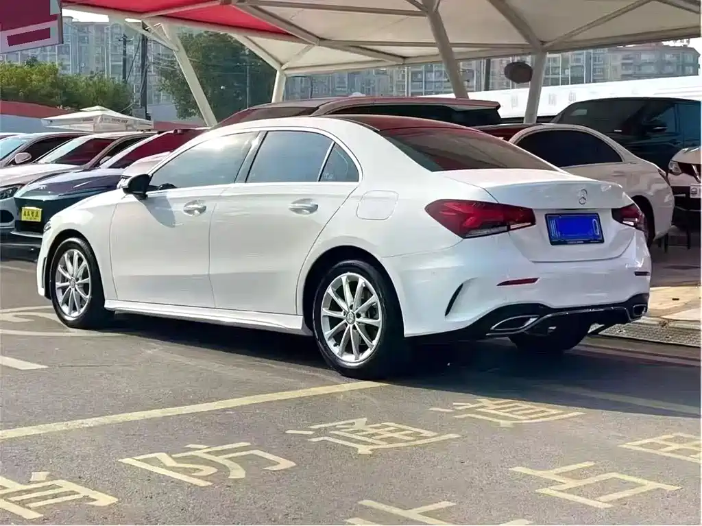 Mercedes-Benz A-Class — миниатюра 8