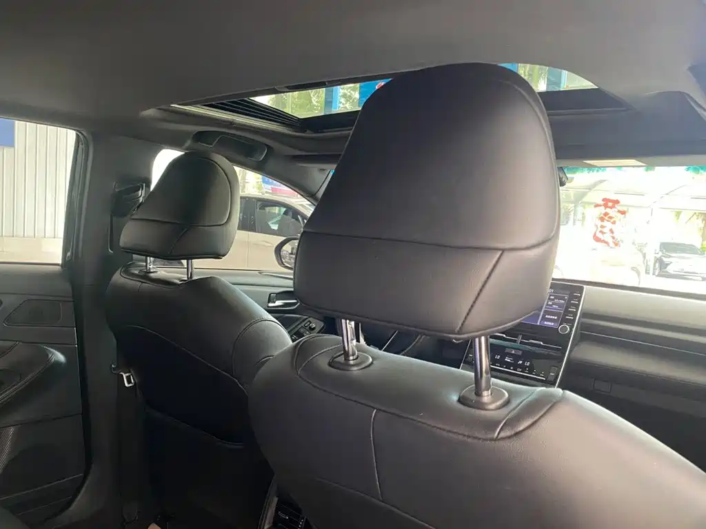 Toyota Avalon — миниатюра 10