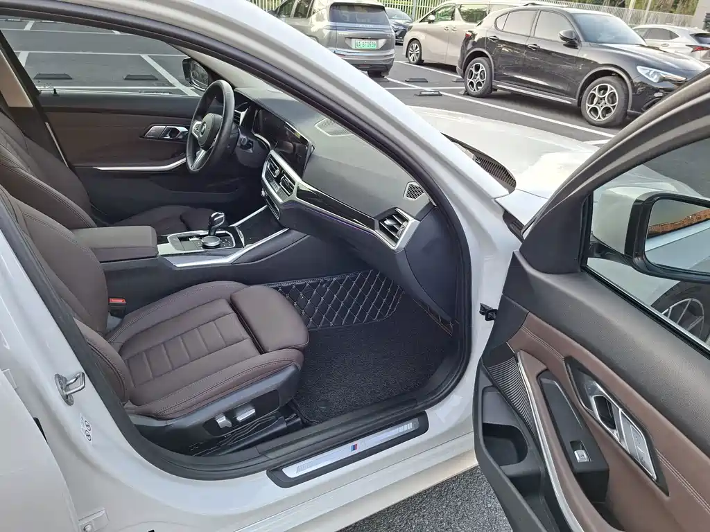 BMW 3 Series — миниатюра 11