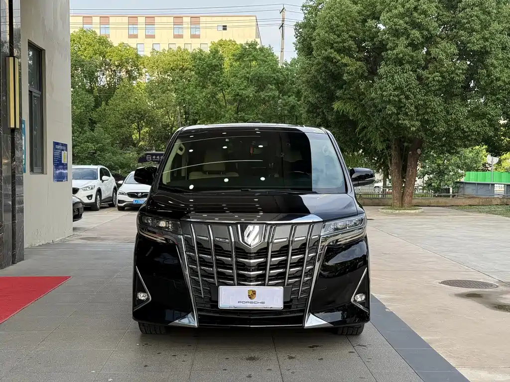 Toyota Alphard 2018 3.5L Luxury