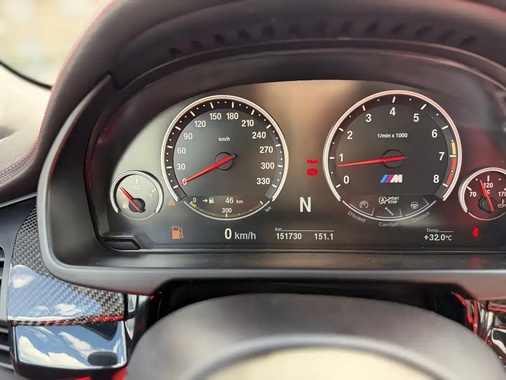 BMW X6 M — миниатюра 10