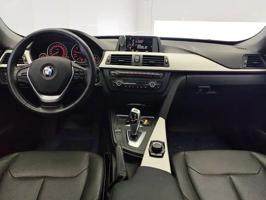 BMW 3 Series GT — миниатюра 12