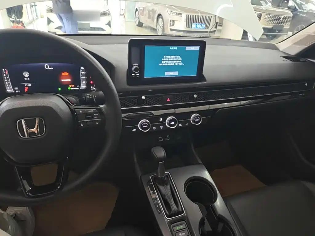 Honda Civic — миниатюра 10