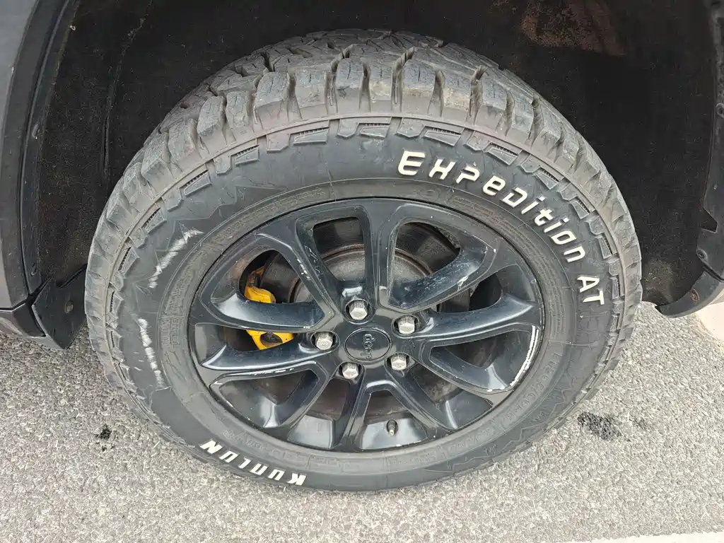 Jeep Grand Cherokee (Import) — миниатюра 16
