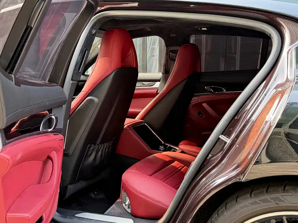 Porsche Panamera — миниатюра 6