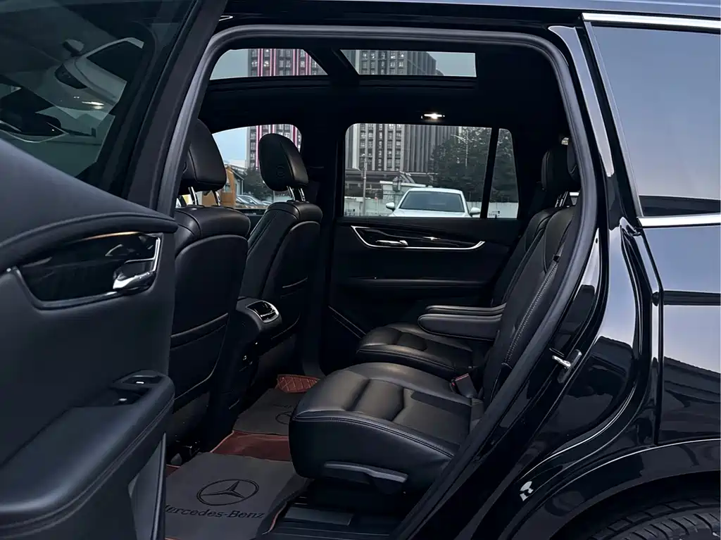Cadillac XT6 — миниатюра 6