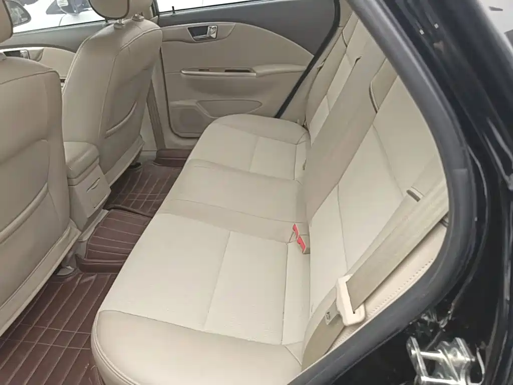 Buick Excelle — миниатюра 17