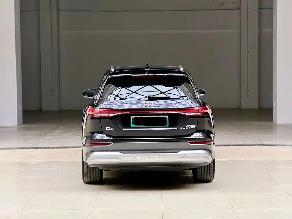 Audi Q5 e-tron — миниатюра 9