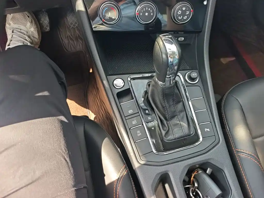 Volkswagen Bora — миниатюра 14