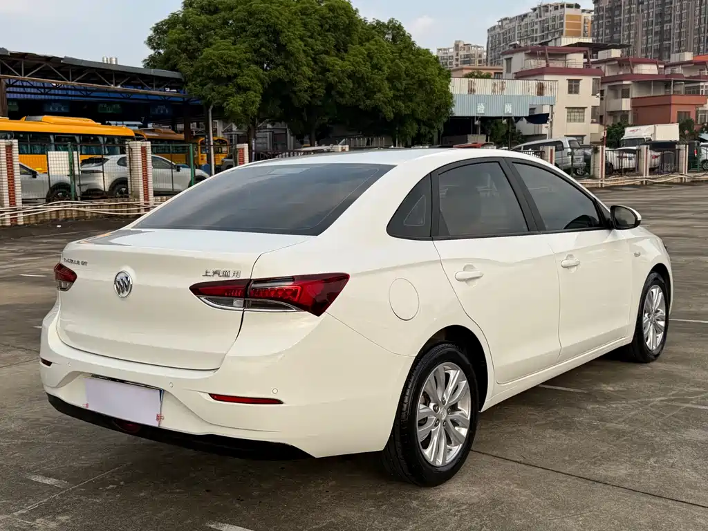 Buick Excelle — миниатюра 16