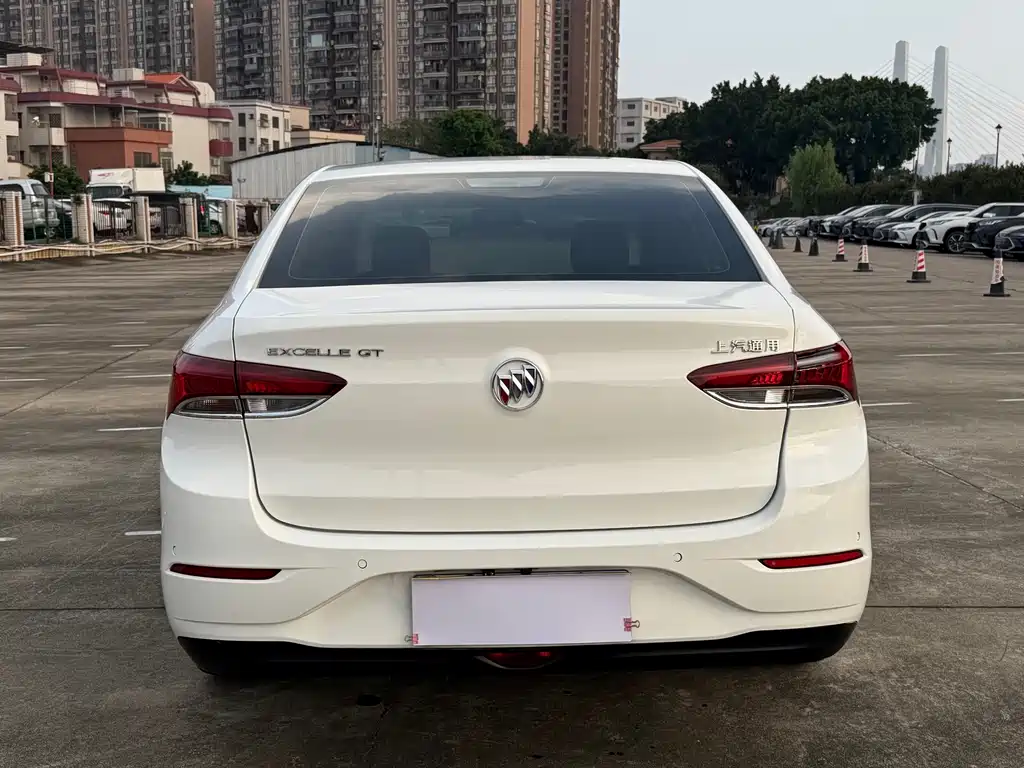 Buick Excelle — миниатюра 15