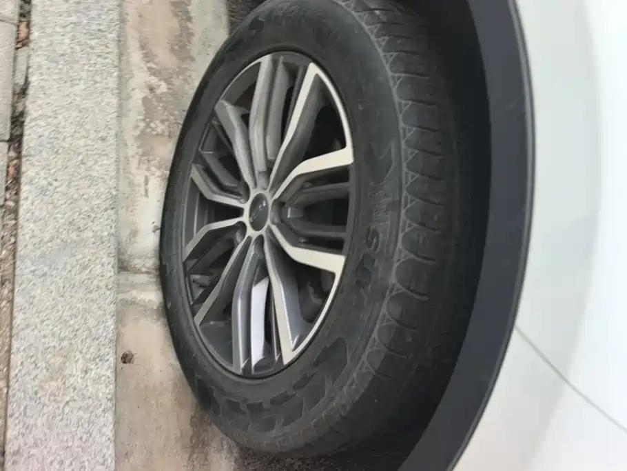 Geely Boyue — миниатюра 6