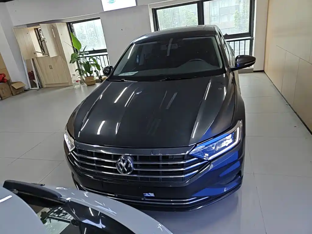 Volkswagen Sagitar — миниатюра 3