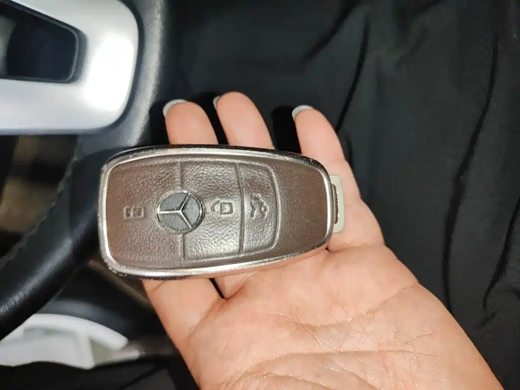 Mercedes-Benz C-Class — миниатюра 9