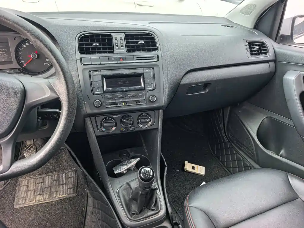 Volkswagen Polo — миниатюра 12