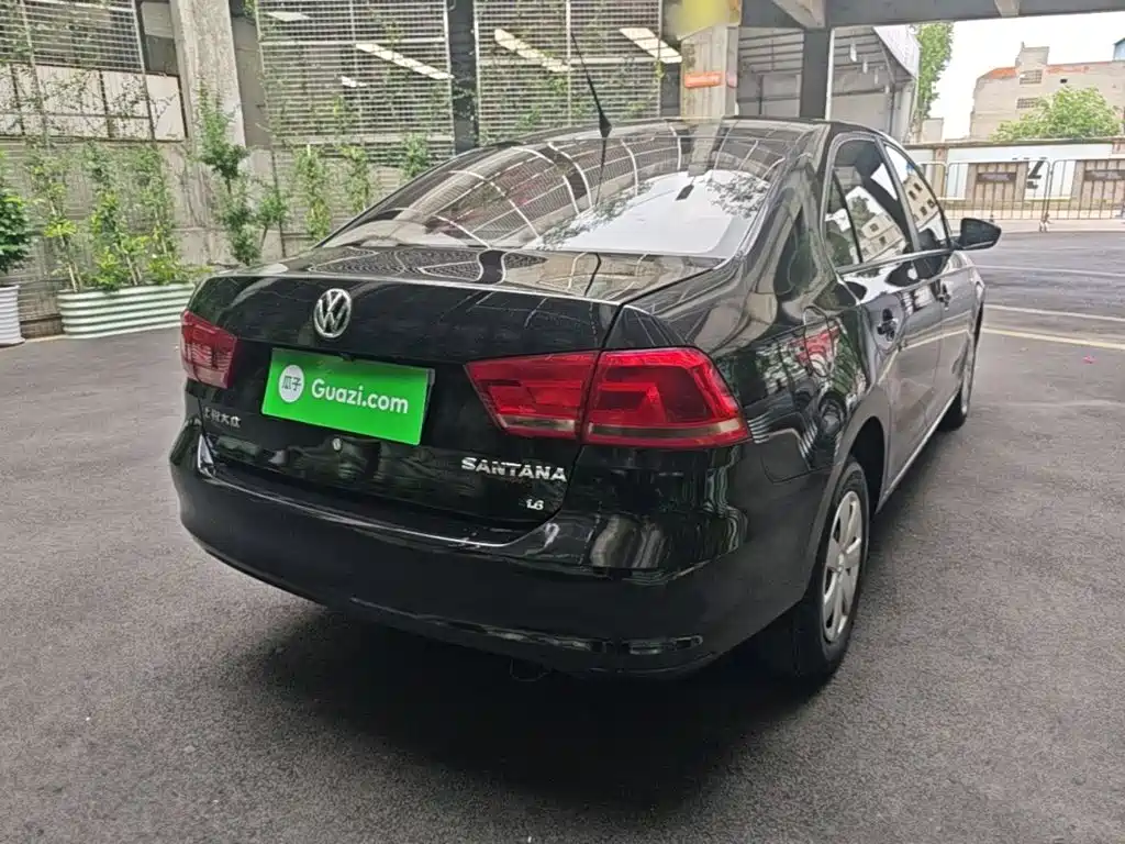 Volkswagen Santana — миниатюра 7