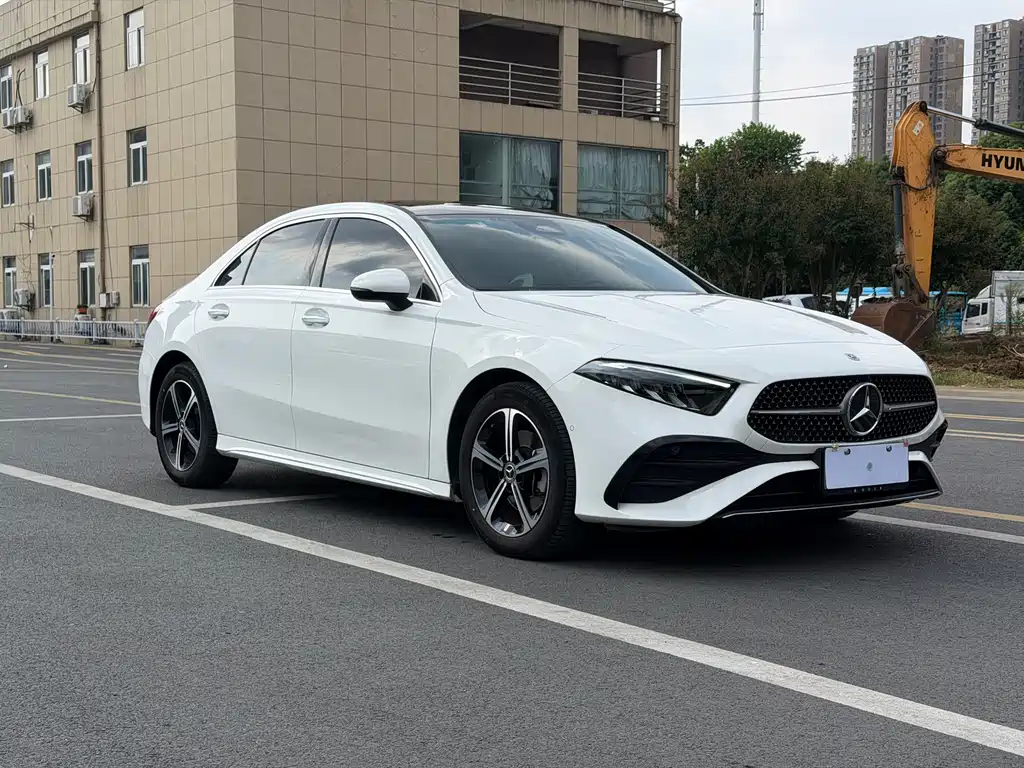 Mercedes-Benz A-Class — миниатюра 3