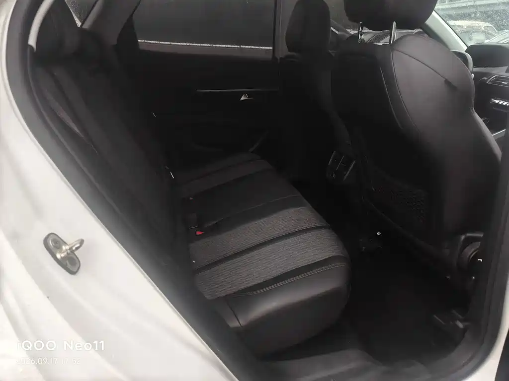 Peugeot 4008 — миниатюра 5