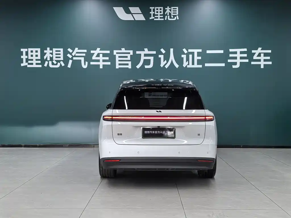 Li Auto i8 2025 Standard