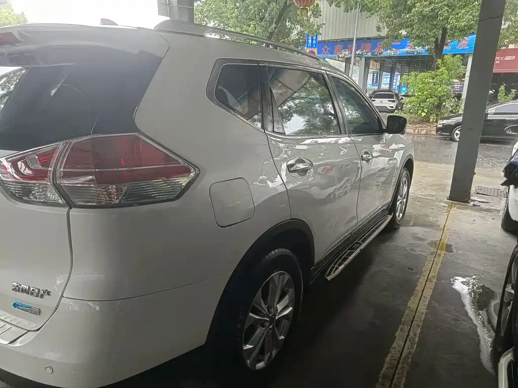 Nissan X-Trail — миниатюра 11